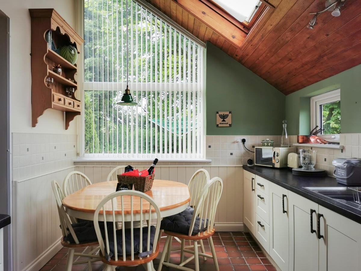Wellstone Cottages - Jasmine Llanfyrnach Dış mekan fotoğraf