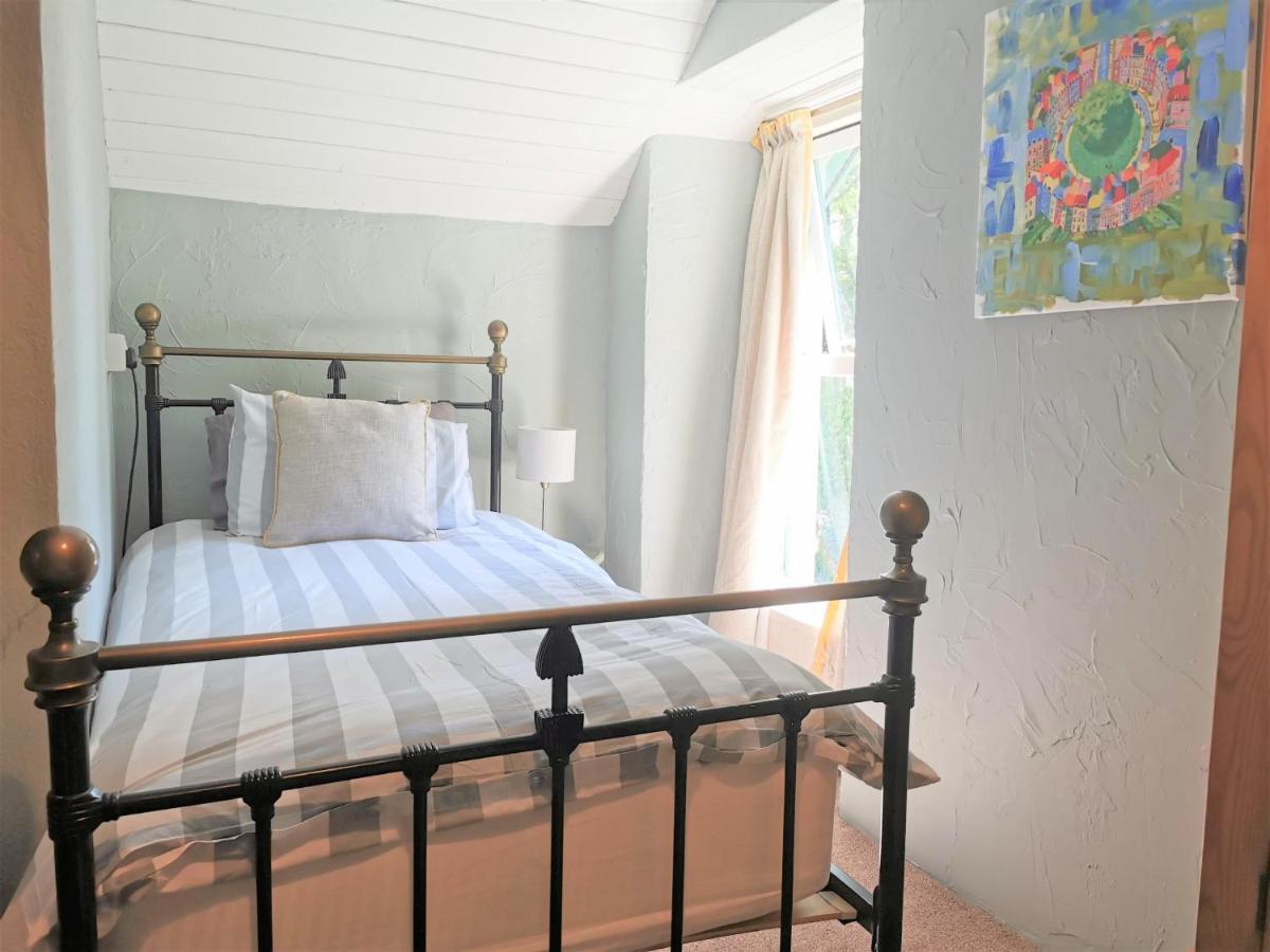 Wellstone Cottages - Jasmine Llanfyrnach Dış mekan fotoğraf
